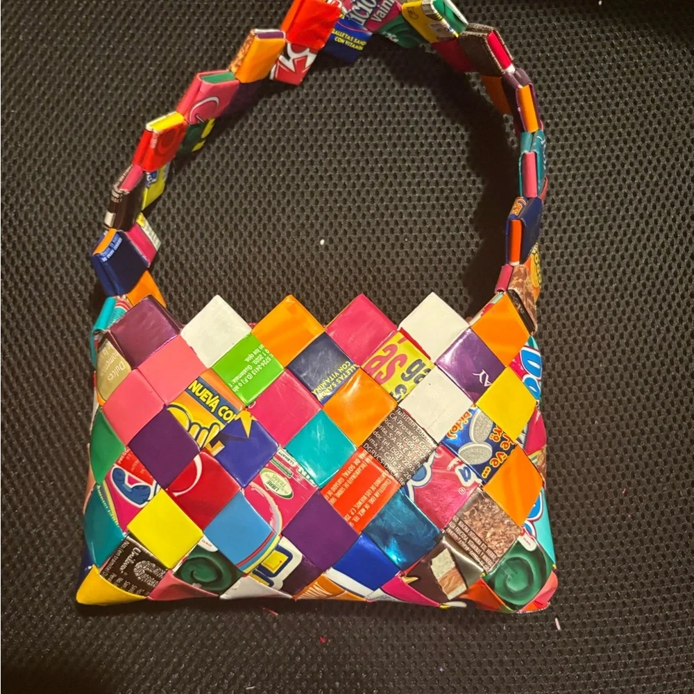 Colorful Woven Women's Bag - Picture 2 of 4